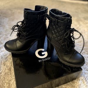 Black Guess boots size 6.5